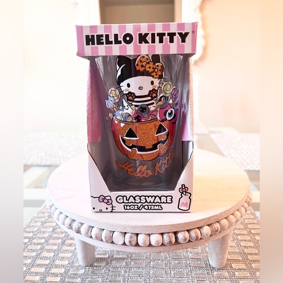 🎃 HELLO KITTY Halloween Pumpkin Sparkle Pint Glass NEW - Picture 2 of 2